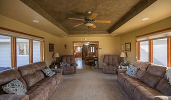 122 Parkside Dr, Algona, IA 50511