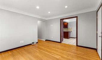 9299 Becker Ave, Allen Park, MI 48101