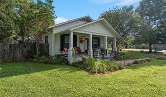 902 F St, Barling, AR 72923