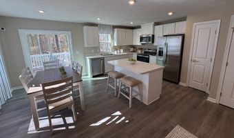 359 Rockridge Dr, Amherst, OH 44001