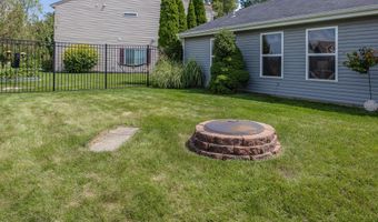 7934 Painted Pony Dr, Indianapolis, IN 46217