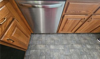 704 Midmar St, Aberdeen, NC 28315