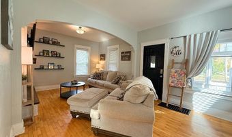 1403 N ONEIDA St, Appleton, WI 54911