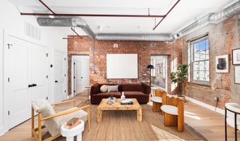 901 KING St 202, Alexandria, VA 22314