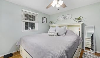 12 Hidden Valley Ln, Lincoln, RI 02865