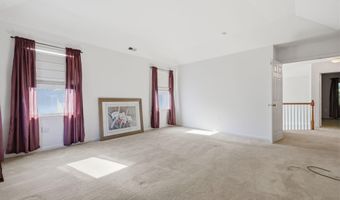 25 Brittany Ct, Atlantic Highlands, NJ 07716