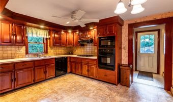 1187 Sandridge Rd, Alden, NY 14004
