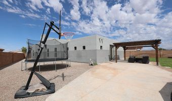 3566 Calle Verde Dr, Alamogordo, NM 88310