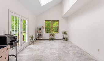 287 S Bear Hill Rd, Chaplin, CT 06235