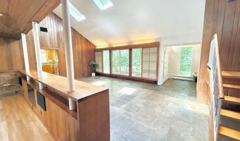 6819 SELKIRK, Bethesda, MD 20817