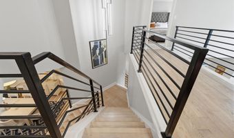 705 N ASHTON St, Alexandria, VA 22312