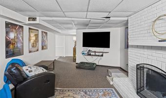 1103 DOUGLAS St, Alton, IL 62002