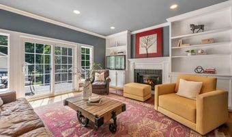 55 Woodland Ave, Allendale, NJ 07401