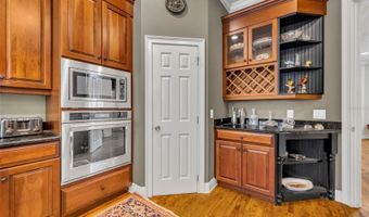 1031 GUERNSEY St, Orlando, FL 32804