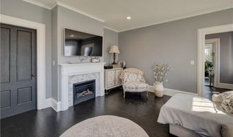 499 Seven Mile Rd, Cranston, RI 02831