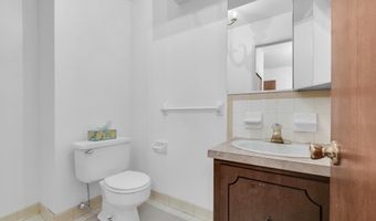 3908 SHORT HILL Dr, Allentown, PA 18104