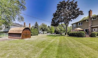 206 W Hintz Rd, Arlington Heights, IL 60004