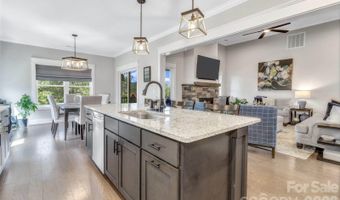 136 Ellis Ln, Arden, NC 28704