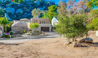 28543 Meadow Glen Way 1, Escondido, CA 92026