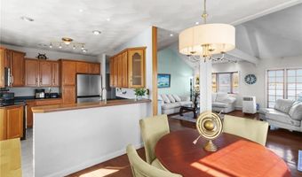 99 Smith St, Bristol, RI 02809