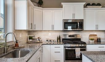 5204 Cedar View Dr, Springfield, OR 97478