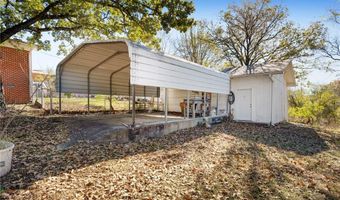 639 Oklahoma Ave, Arkoma, OK 74901