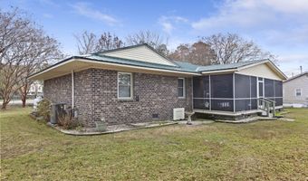 402 Chippendale Ln, Bonneau, SC 29431