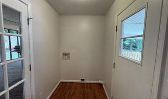 813 BROOKHAVEN Rd, Anniston, AL 36207