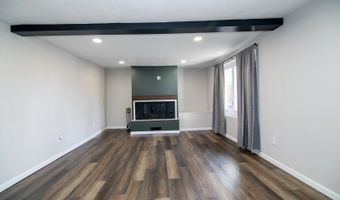 205 W 5th St, Aroma Park, IL 60910
