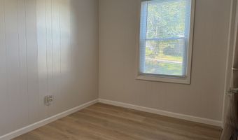 5 Webster Dr, Ansonia, CT 06401