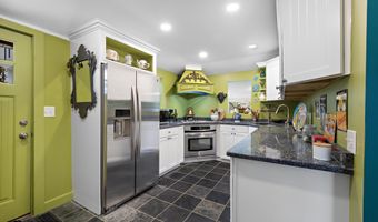 45 Mountainside Ave, Atlantic Highlands, NJ 07716
