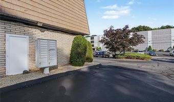 132 Hoffman Ave 207, Cranston, RI 02920