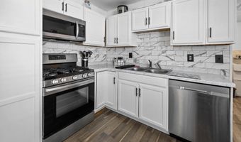 14 Georgetown Blvd, Barnegat, NJ 08005