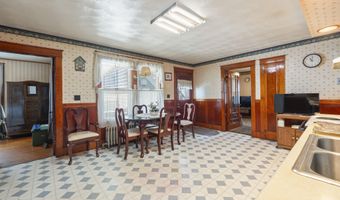 31 Monroe St, Augusta, ME 04330