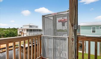 4032 Bank St, Bay St. Louis, MS 39520