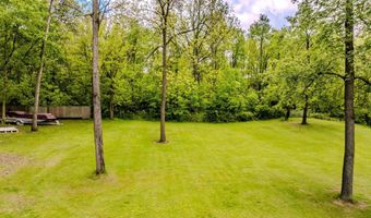 501 W Fox Lake Rd, Angola, IN 46730