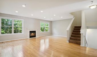2817 Barclay Way, Ann Arbor, MI 48105