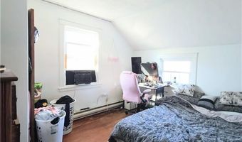 73 Old Fort Rd, Newport, RI 02840