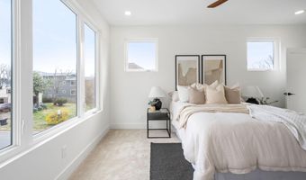 2001 N GEORGE MASON Dr, Arlington, VA 22207