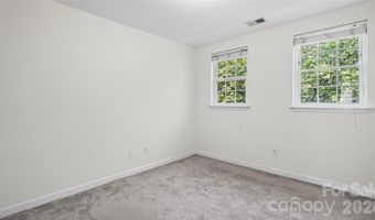1224 Green Oaks Ln F, Charlotte, NC 28205