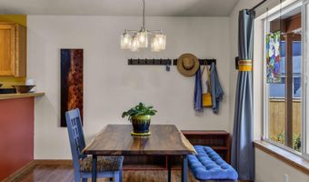 163 SE Dorrie Ct, Bend, OR 97702