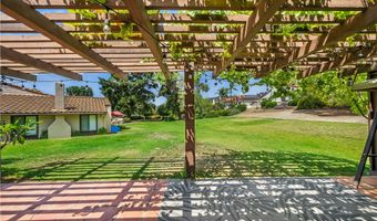 2113 David Dr, Escondido, CA 92026
