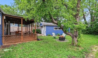 624 Susan Dr, Ann Arbor, MI 48103