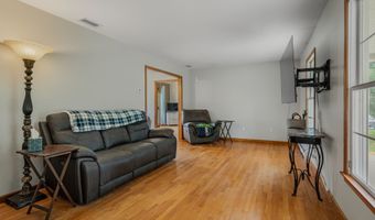 364 Cabin Rd, Colchester, CT 06415
