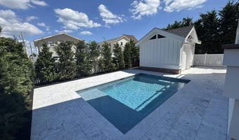 281 7th St, Avalon, NJ 08202