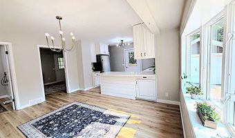 1415 W WASHINGTON St, Appleton, WI 54914