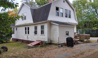 105 Broadway, Baileyville, ME 04694