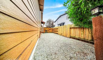 3130 Bridle Ln, Anchorage, AK 99517