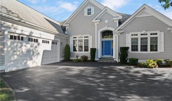 10 Hillside Ct, East Greenwich, RI 02818