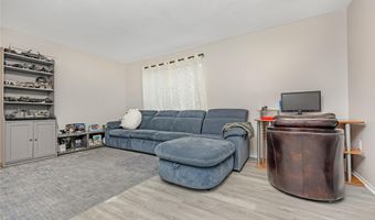 615 Broadway 83, Amityville, NY 11701